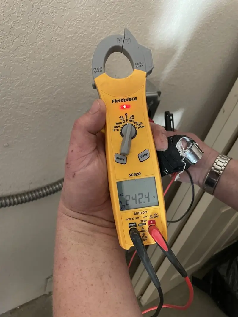 Voltage testing with clamp meter during Aluminum Wiring Replacement in Hillsboro